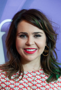 Mae Whitman - Poster 4