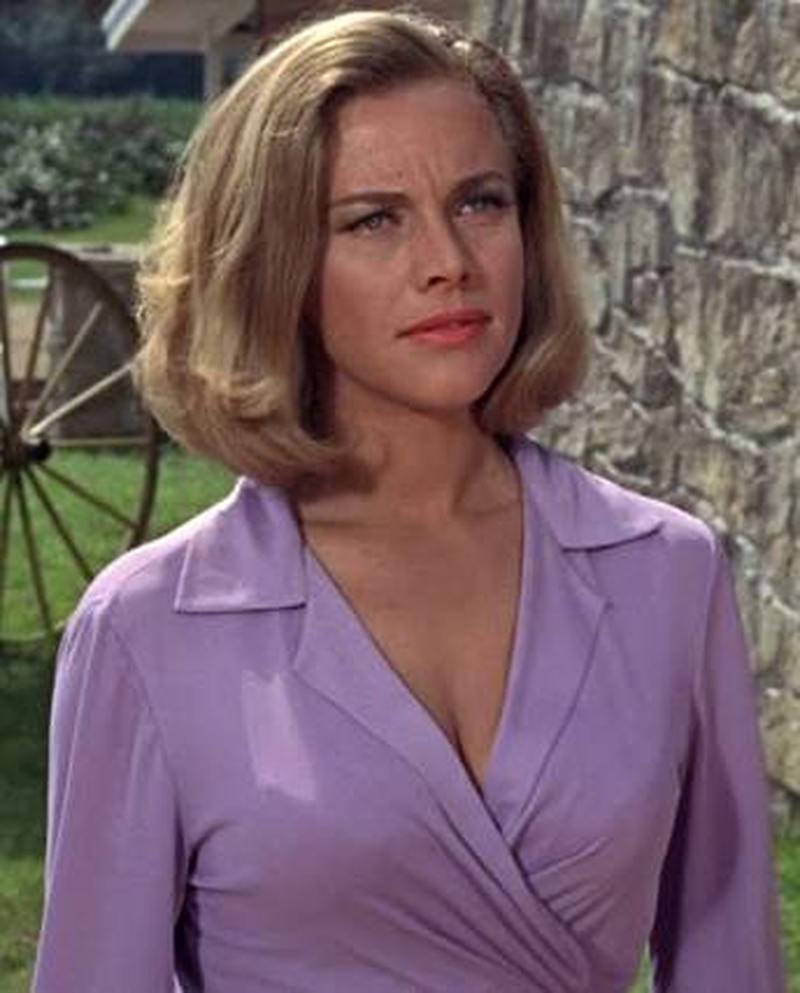 Honor Blackman - Foto 2