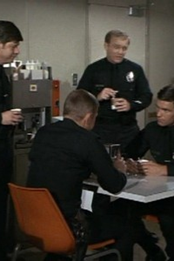 Poster de Episódio Log 36: Man Between (1971)