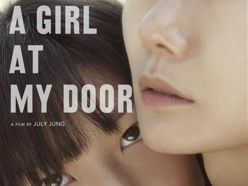 Foto 4 de Uma Garota à Porta