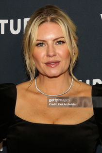 Elisha Cuthbert - Poster / Capa / Cartaz - Oficial 1