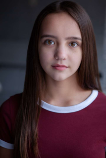 Sienna Novikov - Poster 1