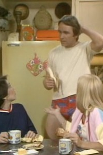 Poster de Episódio It's Only Money (1977)