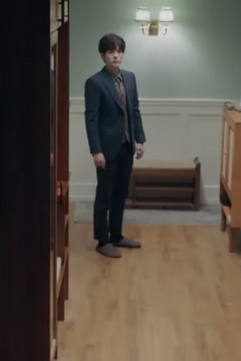 Poster de Episódio Episode 9 (2020)