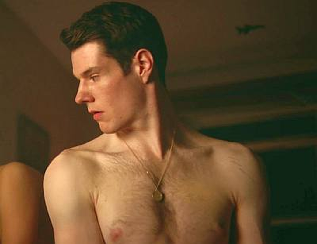 Connor Swindells - Foto 1