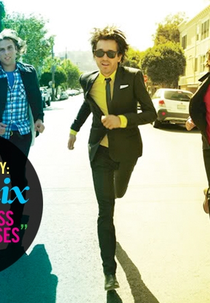 Phoenix: From A Mess To The Masses (Phoenix: From A Mess To The Masses)