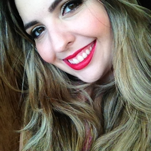 Foto de perfil de Flávia Silveira