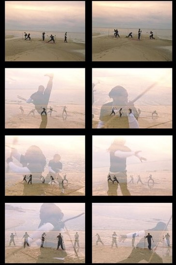 de Curta The New Black Yoga (2011)