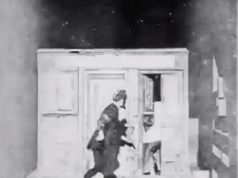 Foto 1 de Chinese Laundry Scene