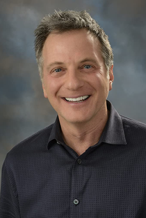 Jonathan Prince (I) - Poster 1