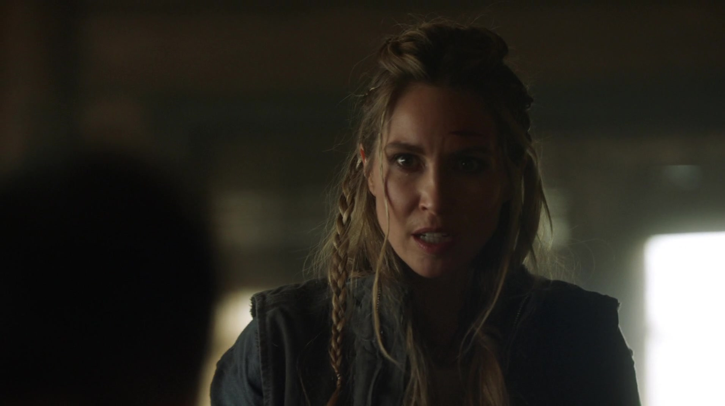 Sarah Carter - Foto 1