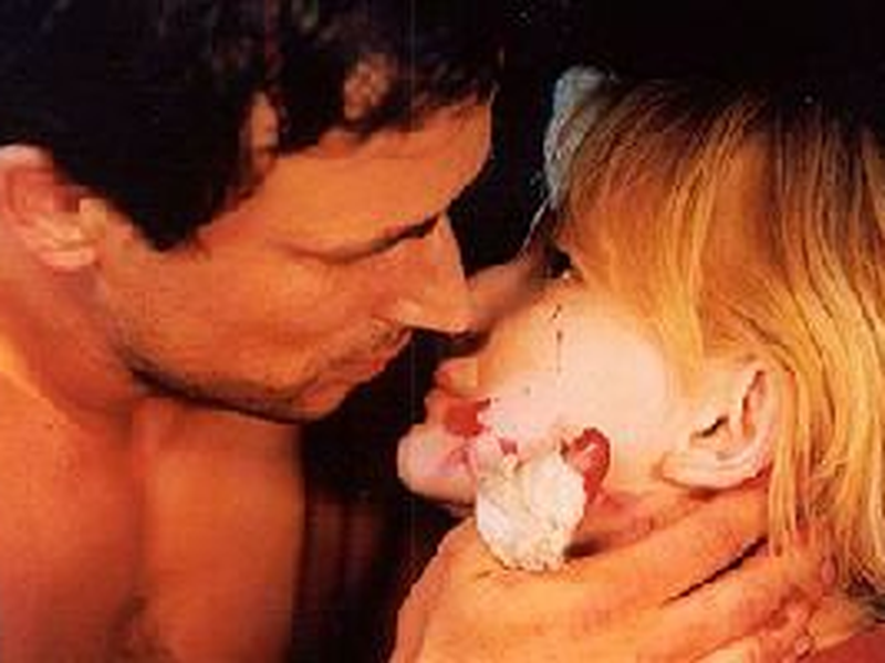 Foto 3 de Keep away from the window      (Far from the window)