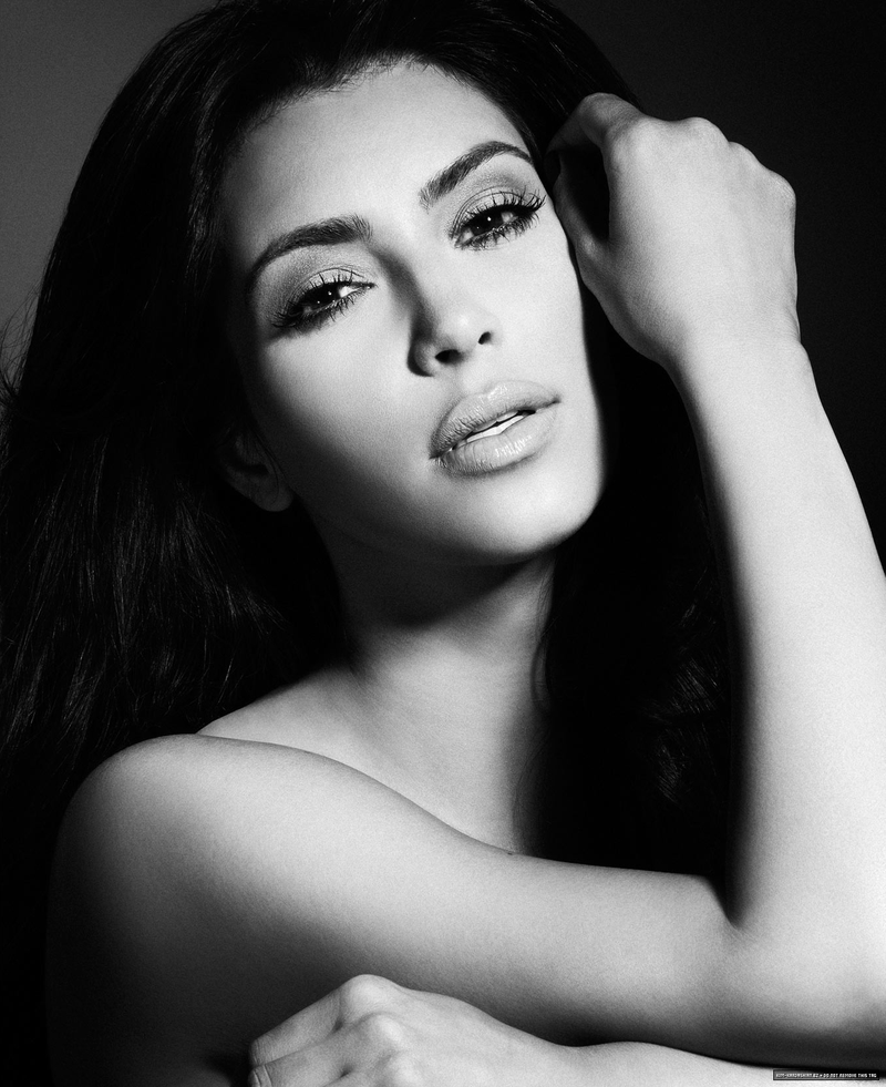 Kim Kardashian - Foto 16