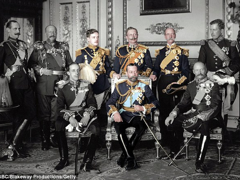 Foto 7 de  Royal Cousins at War 