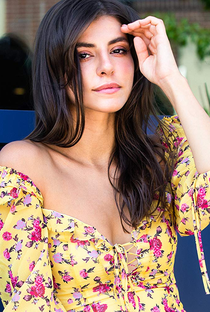 Julia Vasi - Poster 1