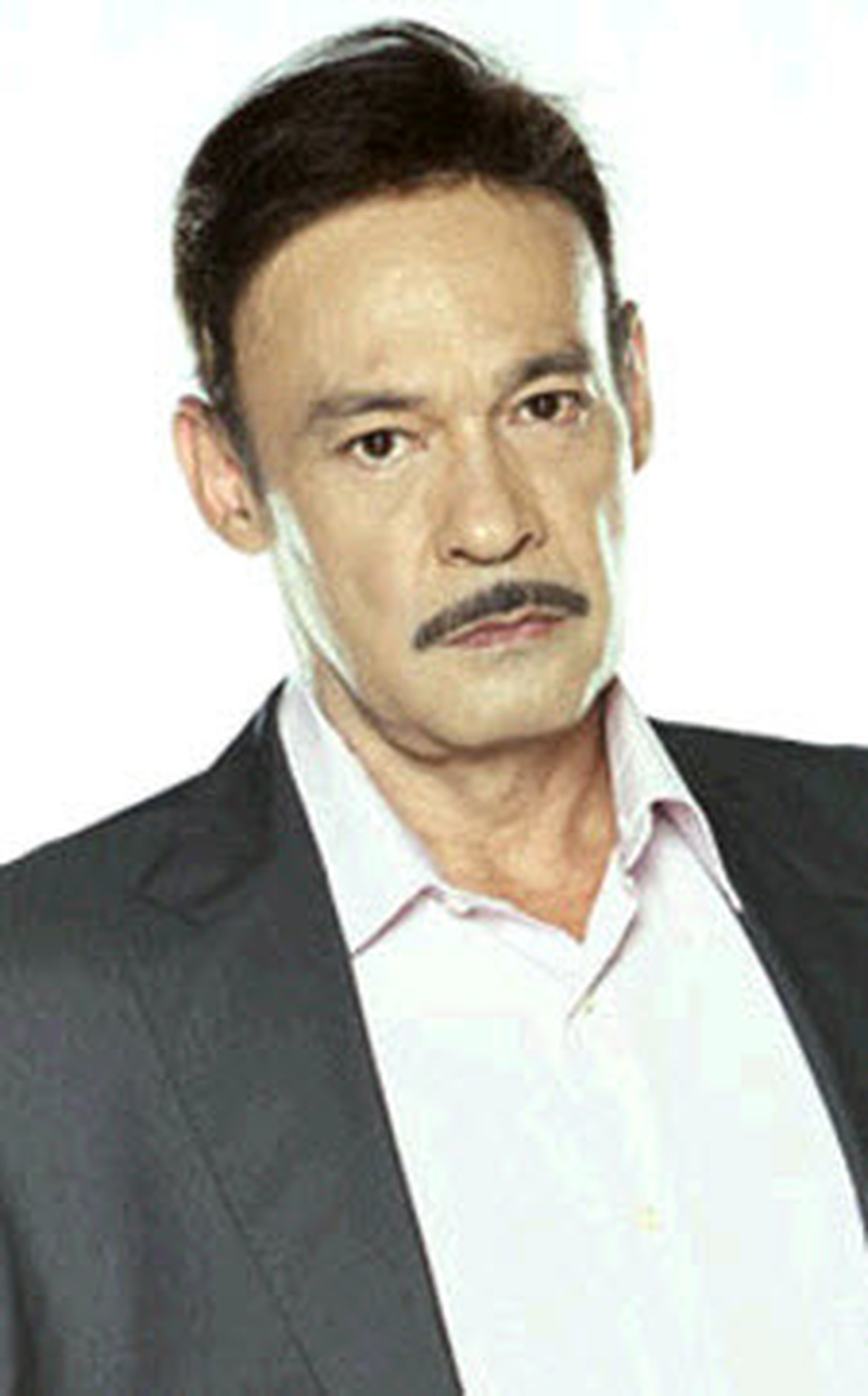 Mark Gil - Foto 1