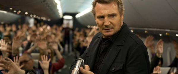 Liam Neeson e Julianne Moore em “Non-Stop”