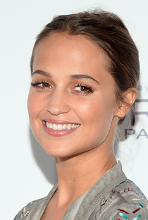 Alicia Vikander - Poster 2