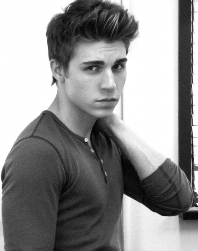 Nolan Gerard Funk - Foto 4