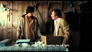 Trailer: Behind blue skies / Himlen är oskyldigt blå / Trailer / Eng text