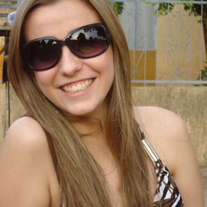 Foto de perfil de Flávia Gonfio