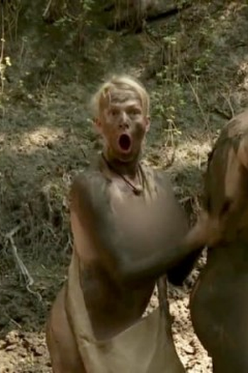 Poster de Episódio Naked Gets Weird (2019)