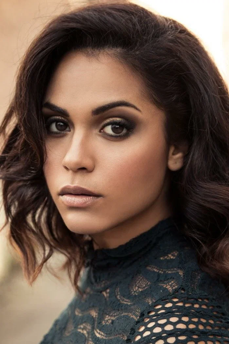 Monica Raymund - Foto 1