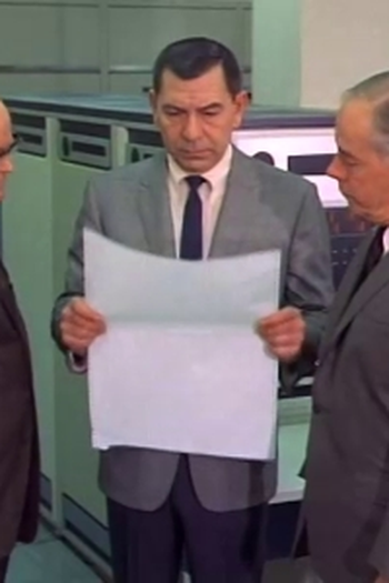 Poster de Episódio Frauds - DR-28 (1969)