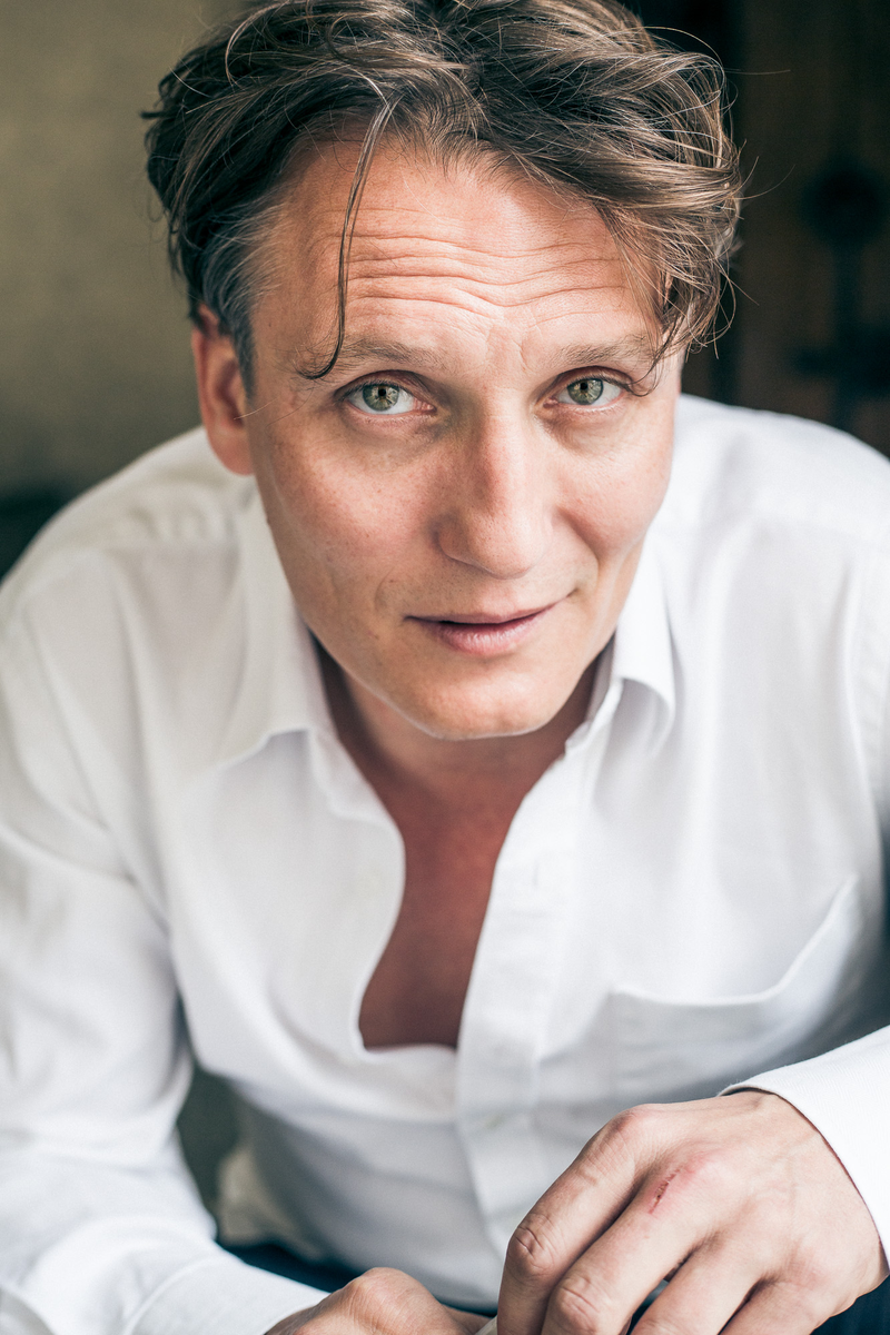 Oliver Masucci - Foto 2