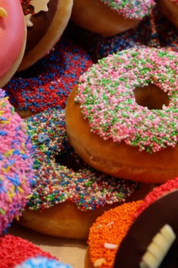 Poster de Episódio The Donut Revolution (2022)