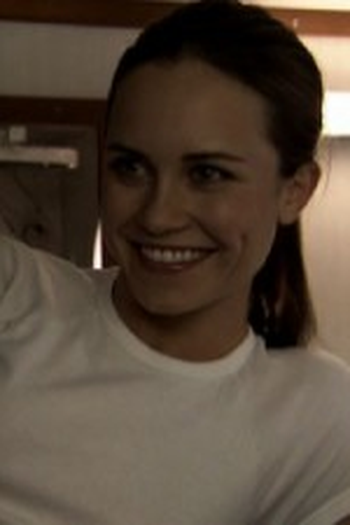 Poster de Episódio Under the Hammer (2007)