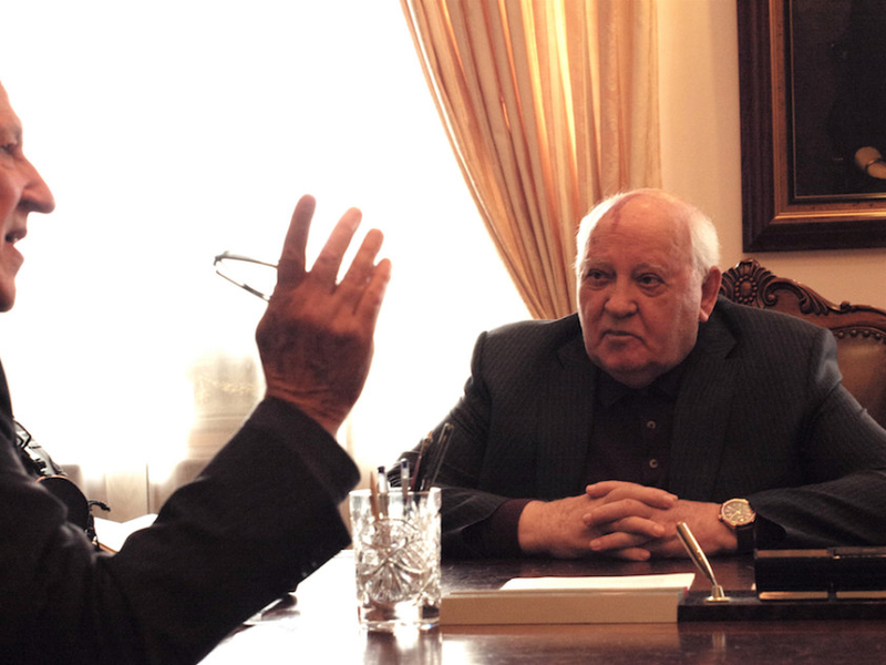 Foto 2 de Encontrando Gorbachev