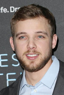 Max Thieriot - Poster 4