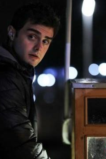 Poster de Episódio 8. Bölüm (2021)