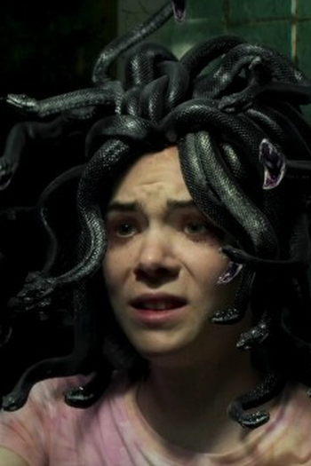 Poster de Episódio Bienvenidos al Centro Medusa (2022)