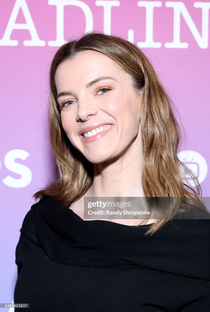 Betty Gilpin - Poster 1