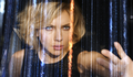Scarlett Johansson armada e fatal no trailer de LUCY, de Luc Besson 
