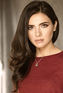 Arienne Mandi - Poster 1