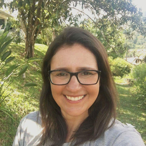 Foto de perfil de Claudia Almeida