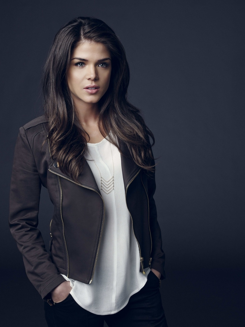 Marie Avgeropoulos - Foto 3