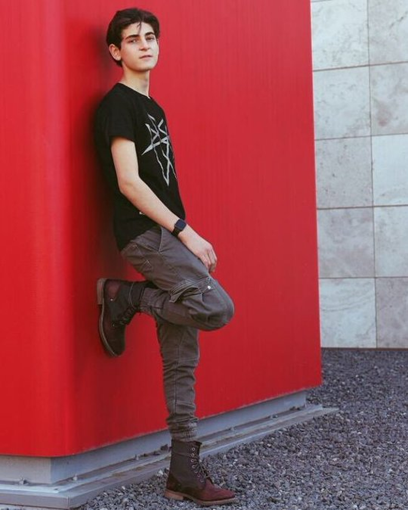 David Mazouz - Foto 1