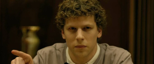 Jesse Eisenberg diz que não quer mais ser associado a Mark Zuckerberg