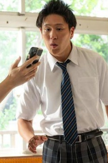 Poster de Episódio 君と夏のおわり (None)