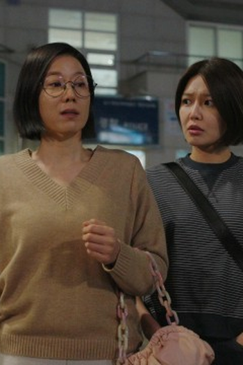 Poster de Episódio 엄마vs딸 (2023)