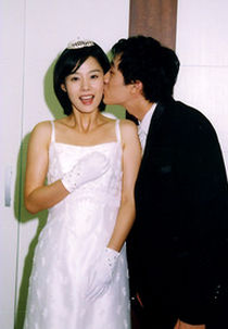 Glass Slippers / Glass Shoes (유리구두 / Yu-ri Ku-du)