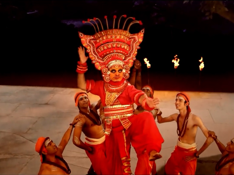 Foto 4 de Uttama Villain