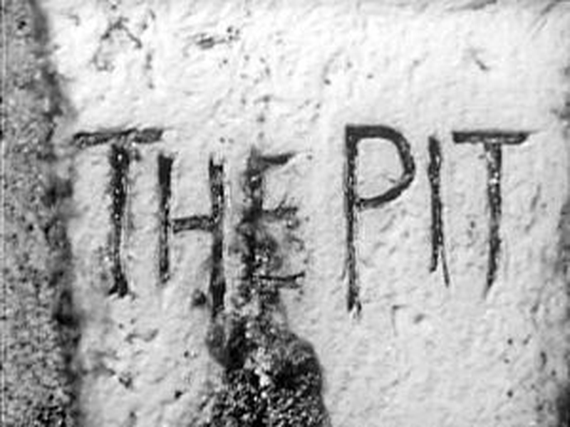 Foto 1 de Quatermass and The Pit