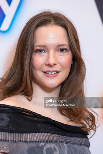 Morfydd Clark - Poster 1