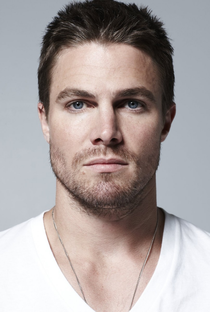 Stephen Amell - Poster 1