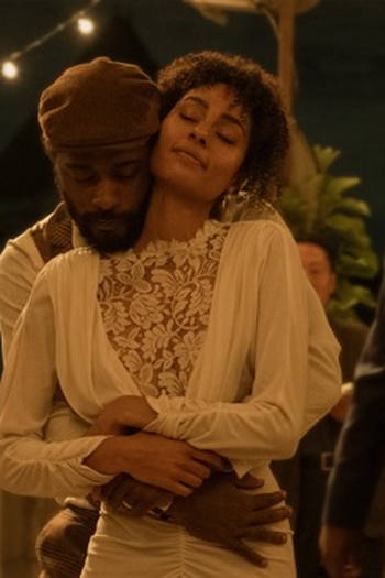 Poster de Episódio First Comes Love (2023)